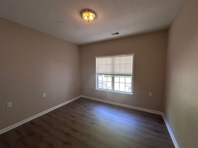 Building Photo - MOVE-IN READY!  SENIOR COMMUNITY 55+