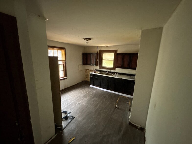 Building Photo - 1422 N 54th St