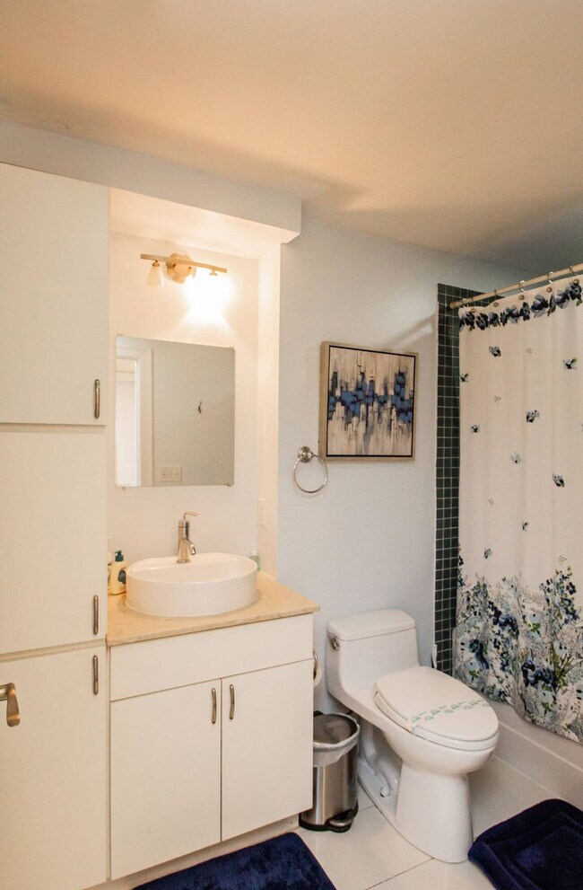 Building Photo - 22 Hancock St