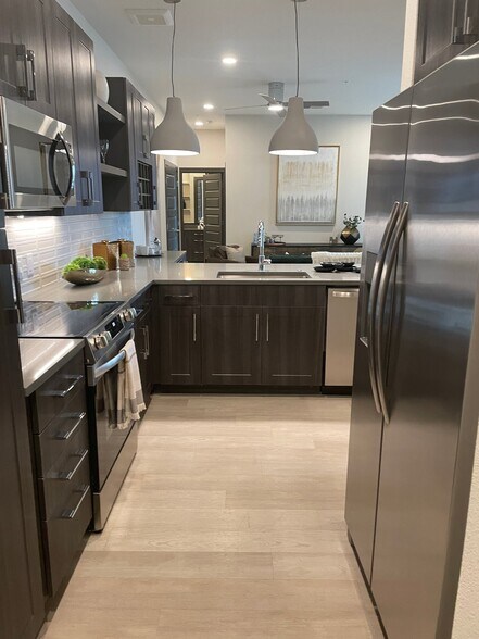 Building Photo - 2600 Wewatta Way