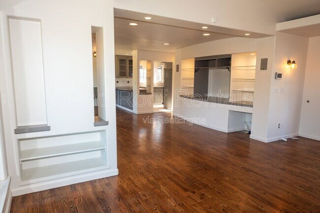 Building Photo - 4840 N 8th St