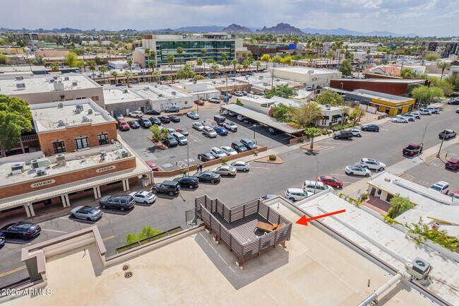Building Photo - 4020 N Scottsdale Rd