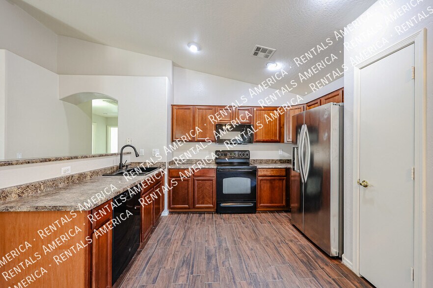 Building Photo - 41629 N Ranch Dr