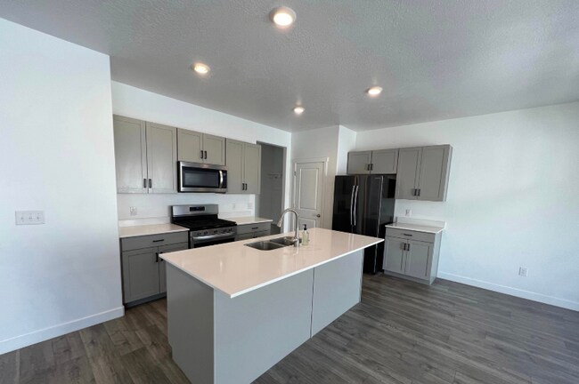 Building Photo - 632 Sugar Beet Dr
