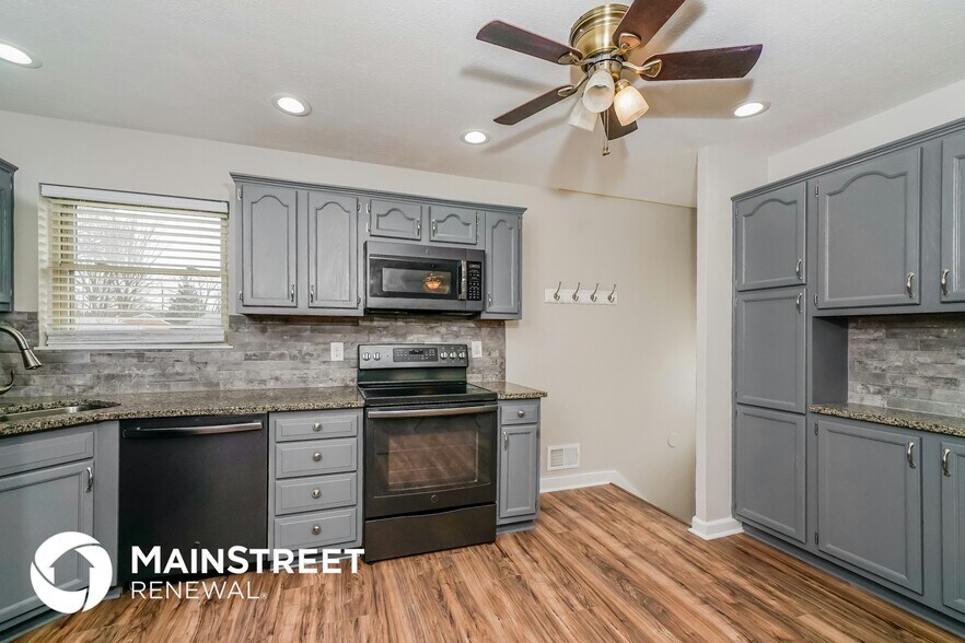 Building Photo - 7709 Mango Dr