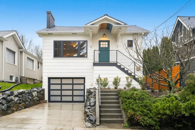 Building Photo - 2453 4th Ave W