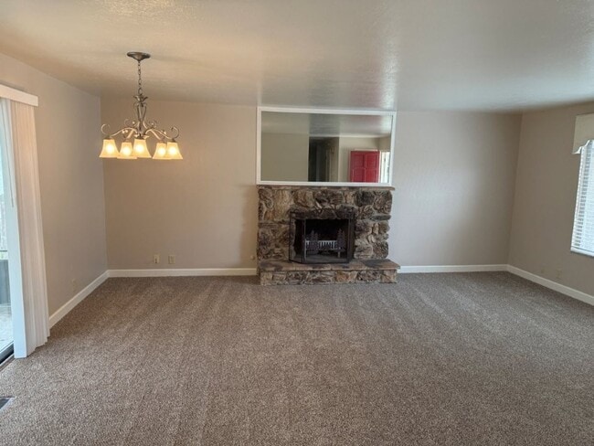 Building Photo - 2 Bedroom 2 Bath One Story Senior Community Vacaville *Star Rentals