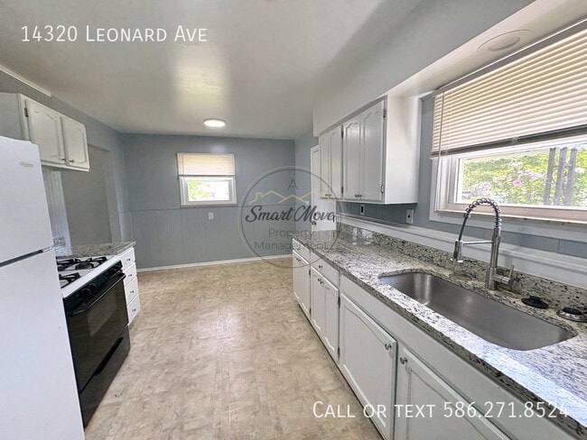 Building Photo - 14320 Leonard Ave