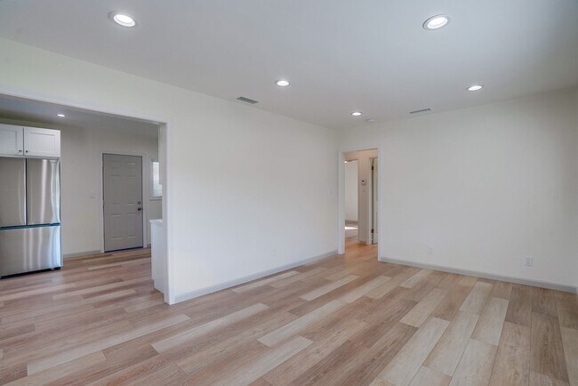 Building Photo - 11310 Argan Ave