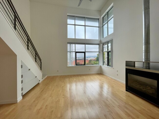 Building Photo - 1247 66th St