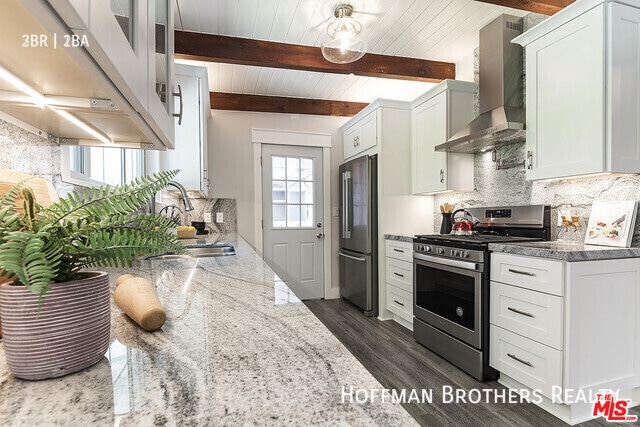 Building Photo - 3908 Las Flores Canyon Rd