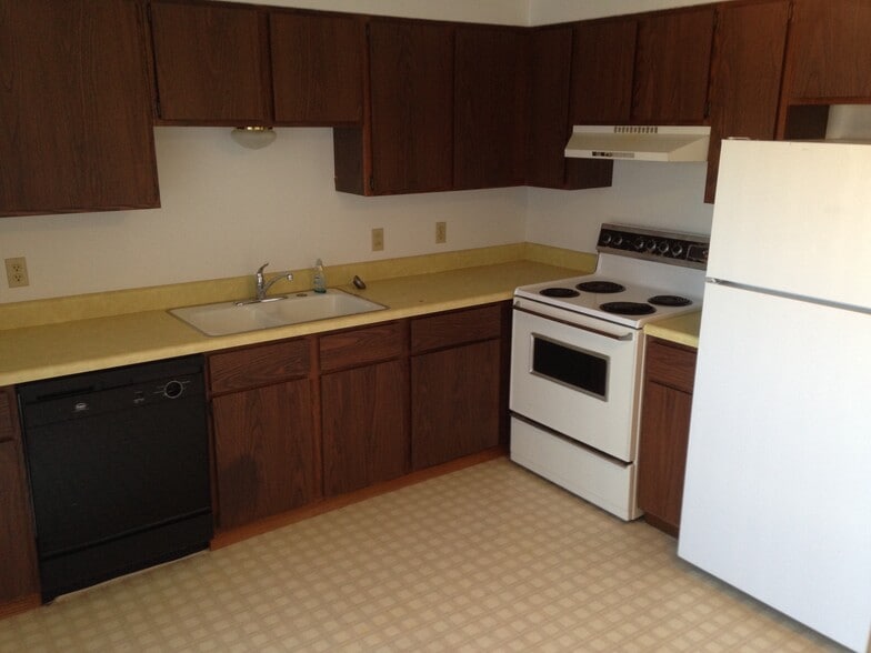 Building Photo - 609 Kennedy Dr