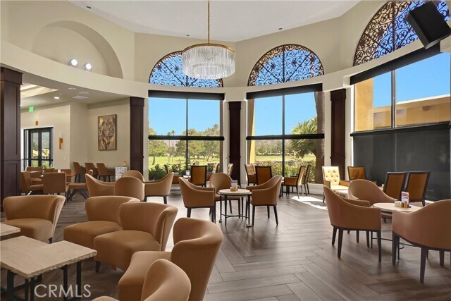 Building Photo - 425 La Costa Dr