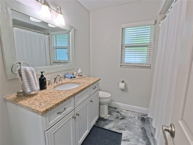 Building Photo - 6107 9th Ave W