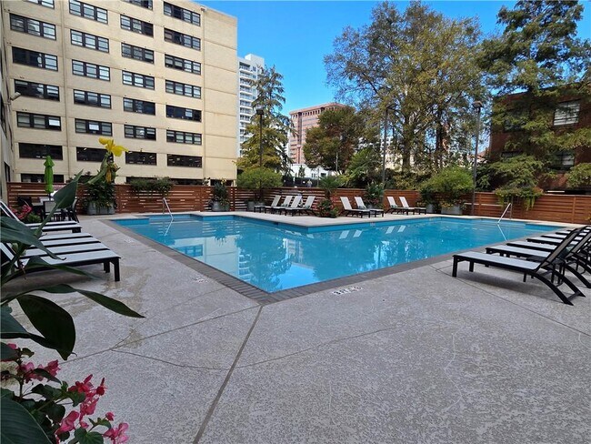 Building Photo - 878 Peachtree St NE