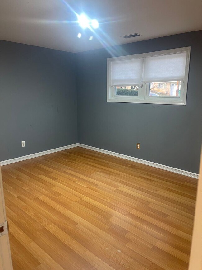 Building Photo - COMING SOON! Beautiful 4 Bedroom Home in M...