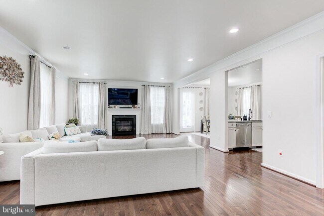 Building Photo - 22800 Bubbling Brook Dr