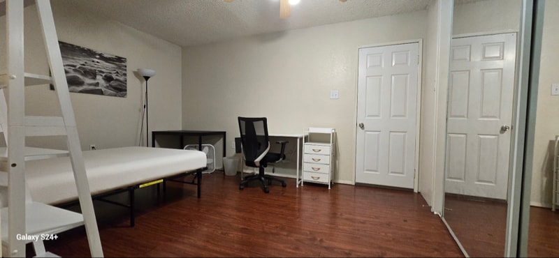 Building Photo - 3706 Jemez Dr