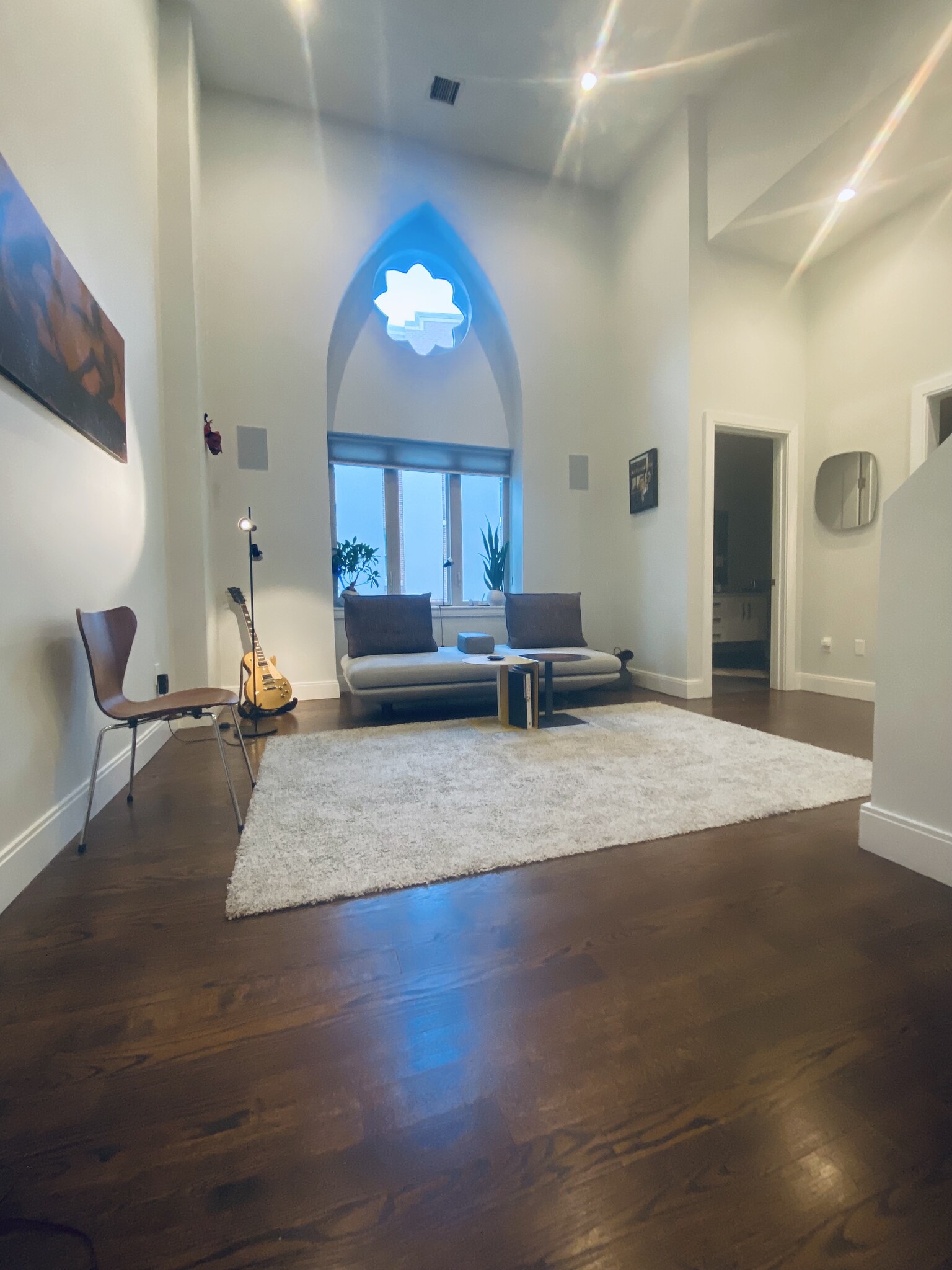 Master bedroom with church window - 225 Dorchester St
