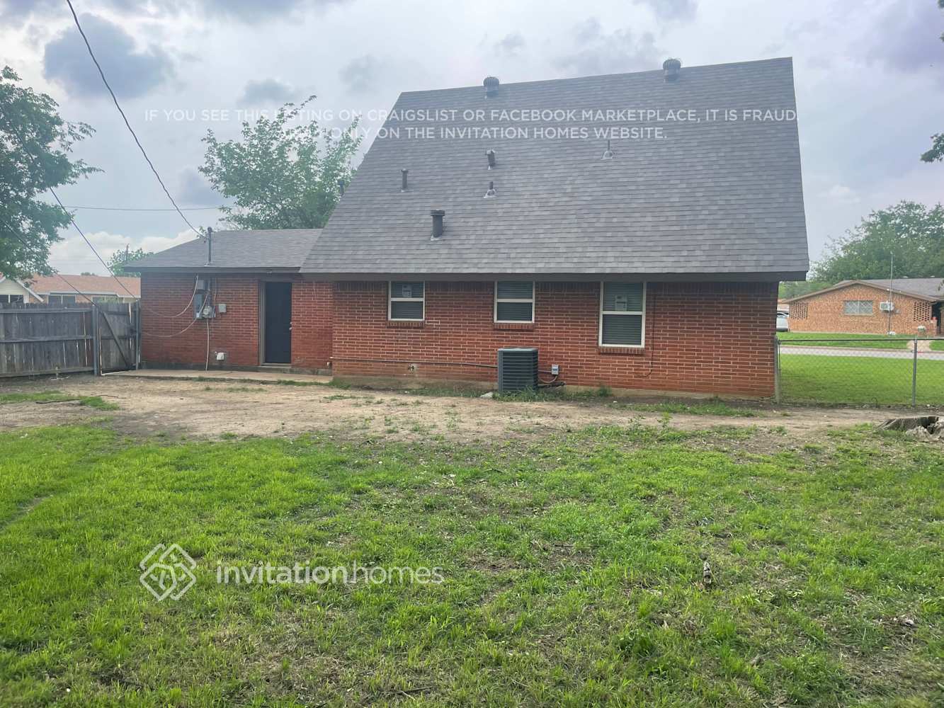 Building Photo - 371 Opal Ct