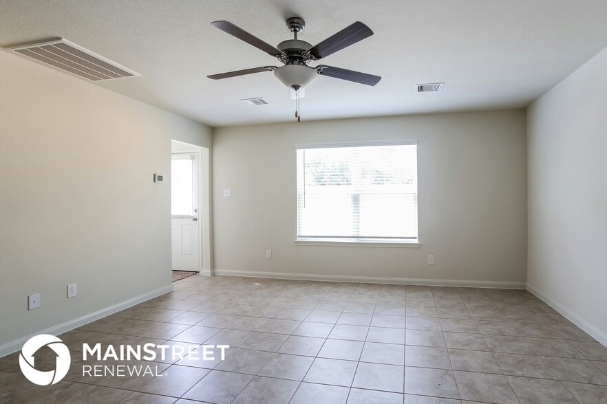 Building Photo - 27032 Leonardo Dr