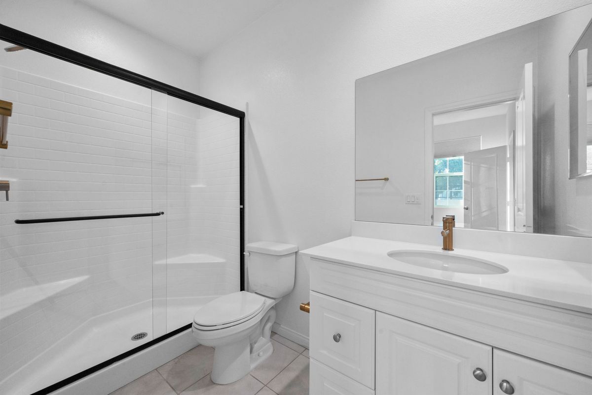 Building Photo - 8887 Orangethorpe Ave