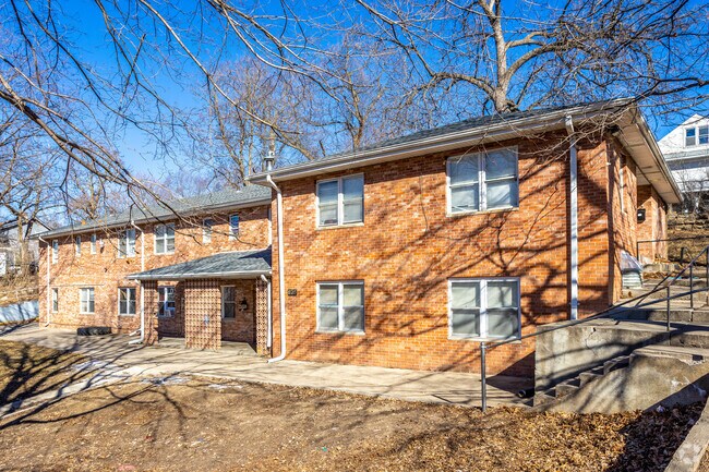 Primary Photo - 625 Irving St