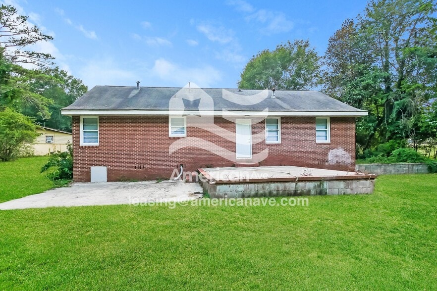 Building Photo - 133 Ann Pl