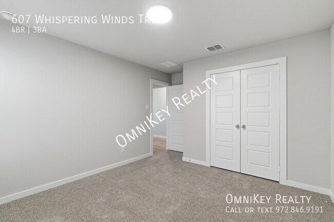 Building Photo - 607 Whispering Winds Trl