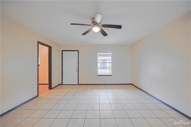 Building Photo - 1521 W Nolana Ave