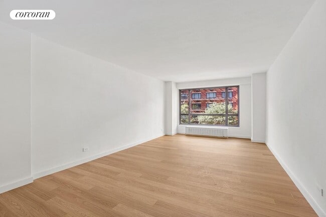 Building Photo - 501 E 87th St