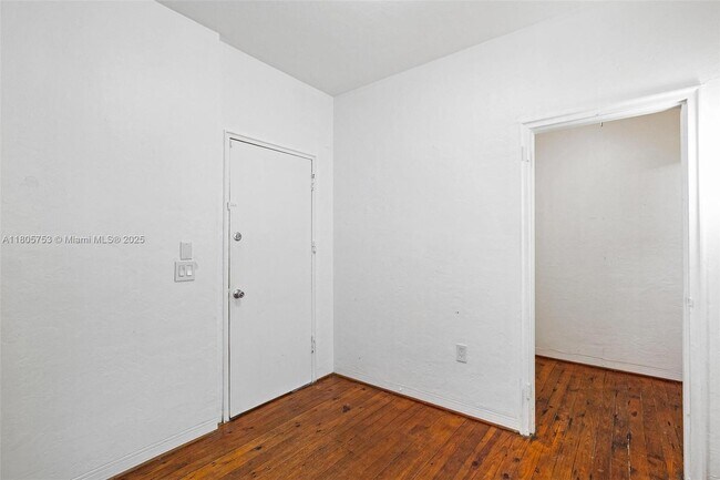 Building Photo - 1611 Euclid Ave