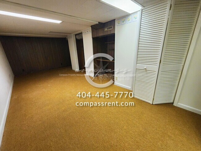 Building Photo - 2636 Whiteleigh Ct NE