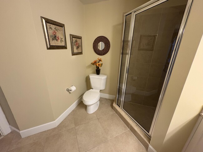 Building Photo - 2419 Renaissance Way