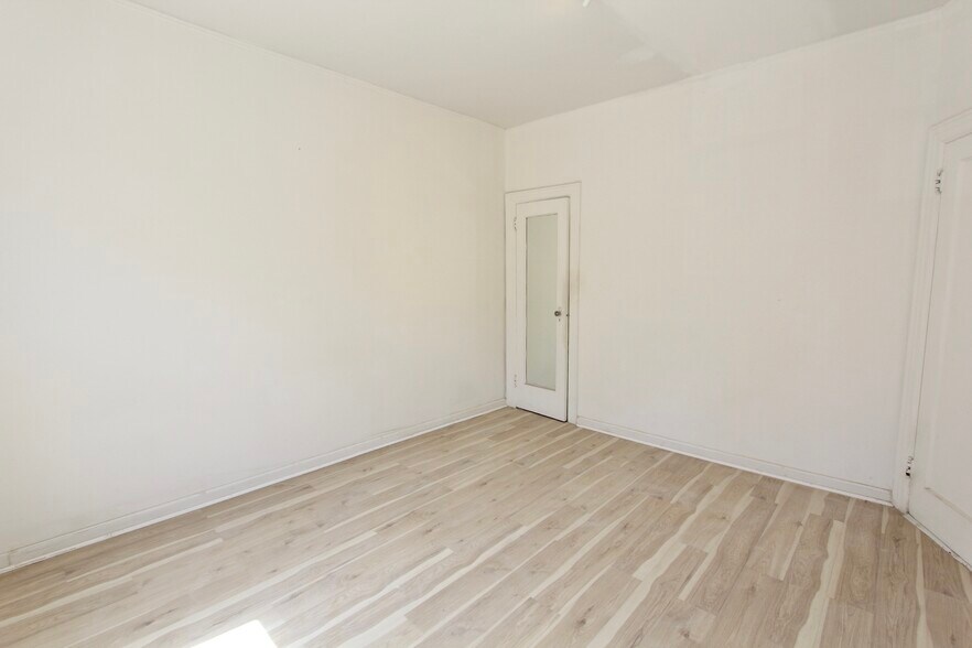 Building Photo - 3936 Skillman Ave