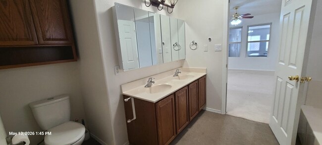Building Photo - 5052 Westfield Dr NE
