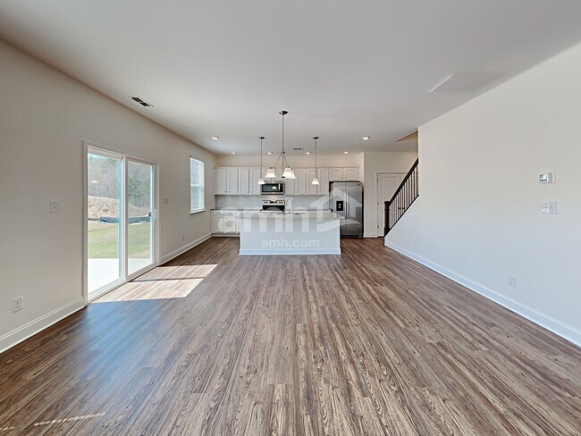 Building Photo - 3213 Pinemount Rd