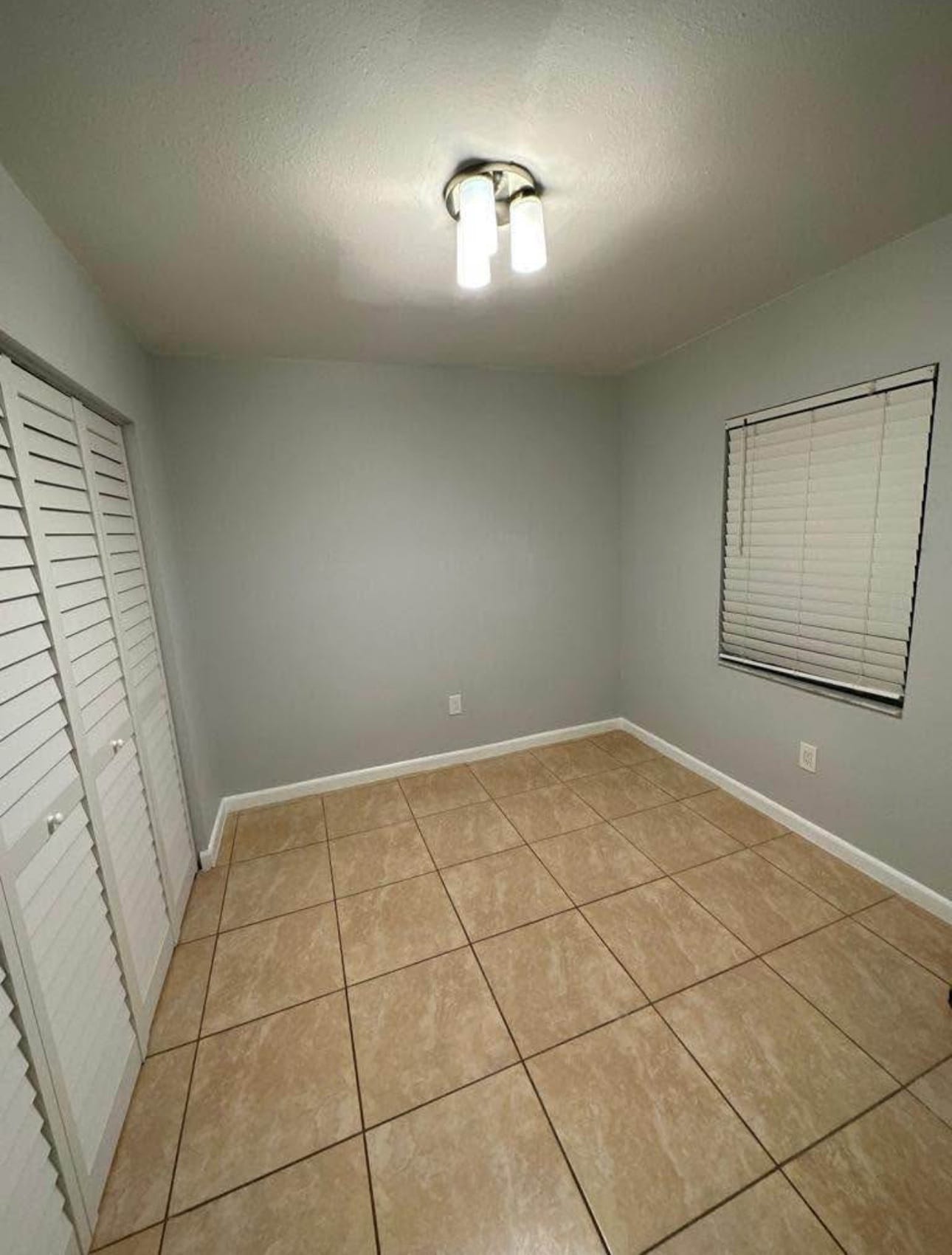 Building Photo - 2881 NW 196th Ter