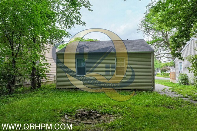 Building Photo - Don't miss your opportunity to make this home yours! Contact us today to schedule a showing.