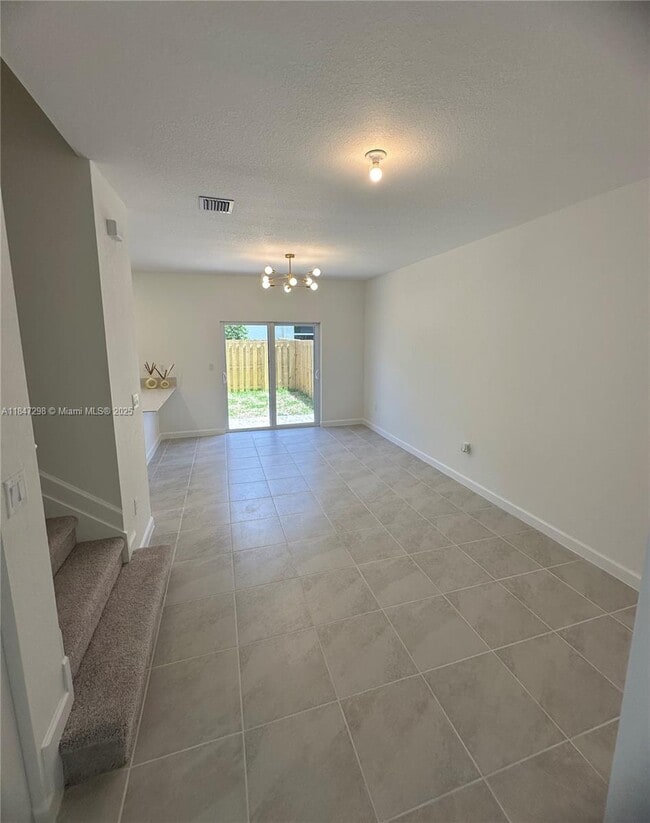 Building Photo - 2627 SE 28 Street