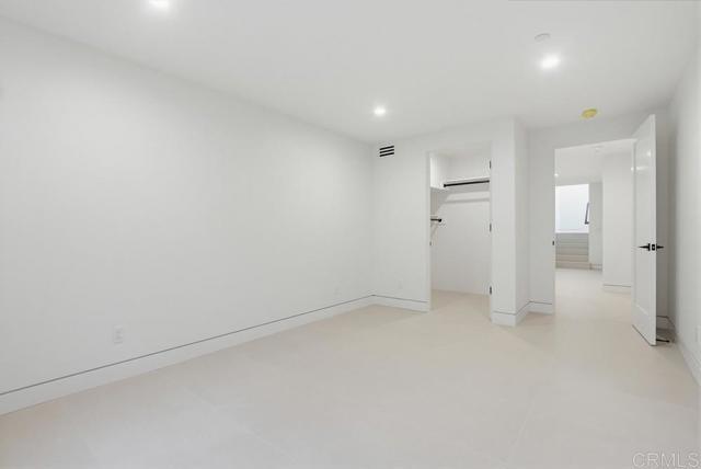 Building Photo - 206 4th St