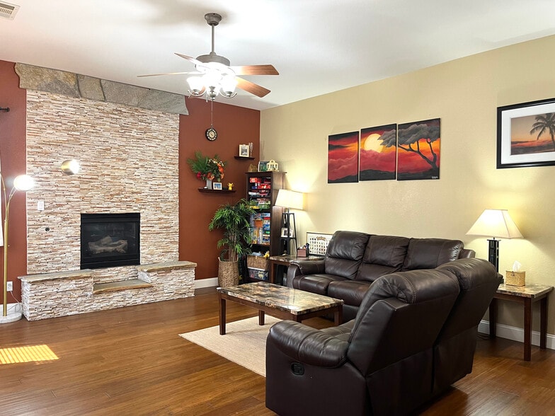 Building Photo - 7729 Villa Gabriela Ave