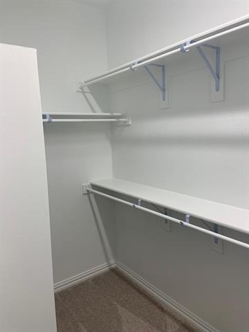 Building Photo - 1917 Briar Rose Dr