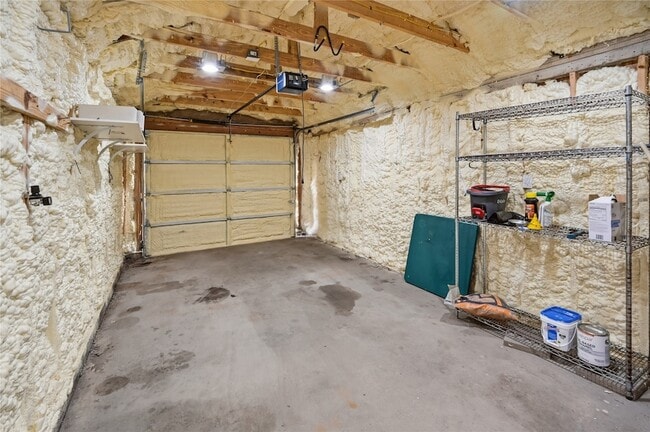 Building Photo - 318 2nd St N