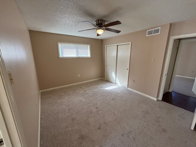 Building Photo - 6341 Wedgewick Cove