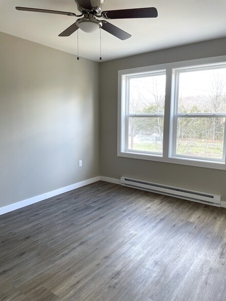 Building Photo - 20 N Main St