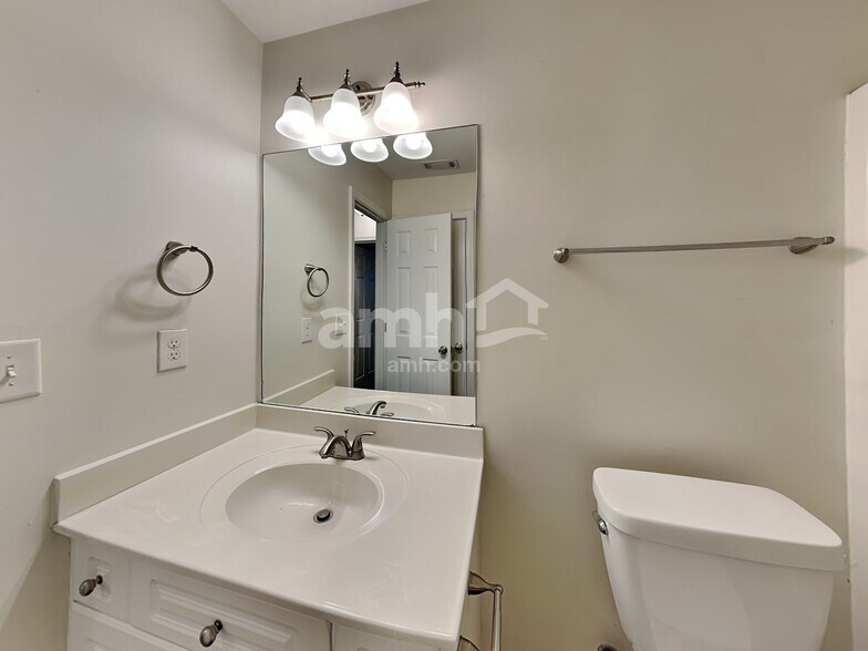 Building Photo - 1061 High Tide Trail