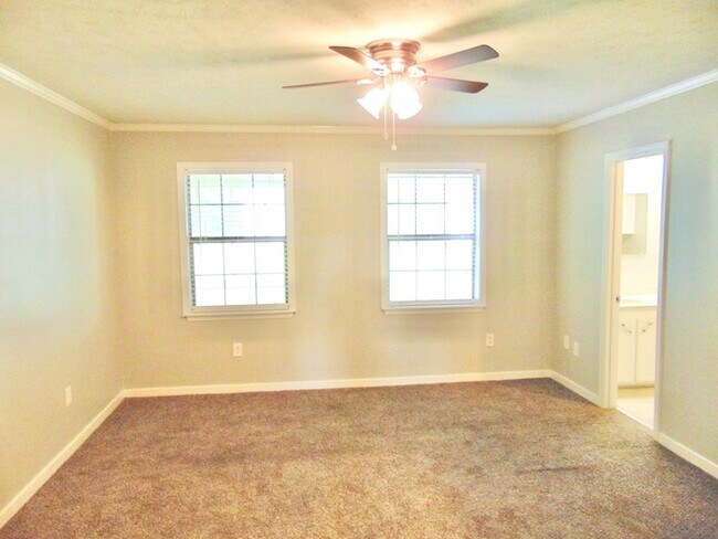 Building Photo - Beautiful Home for Lease!