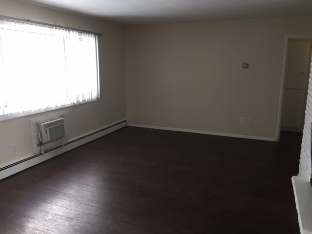 Building Photo - 3225 Clawson Ave / 2401-2403 W 13 Mile