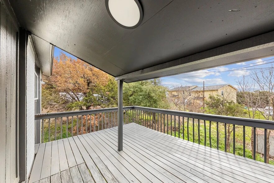 Deck - 124 Wind Ridge Dr